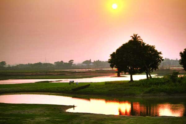 ক্যালেন্ডারের হেমন্ত – দেবলীনা সরকার